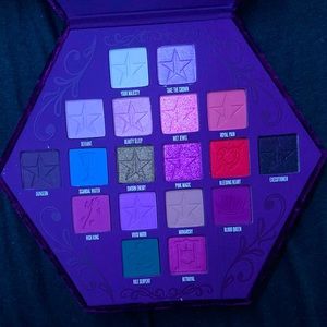 Jeffree Star Cosmetics Blood Lust Palette